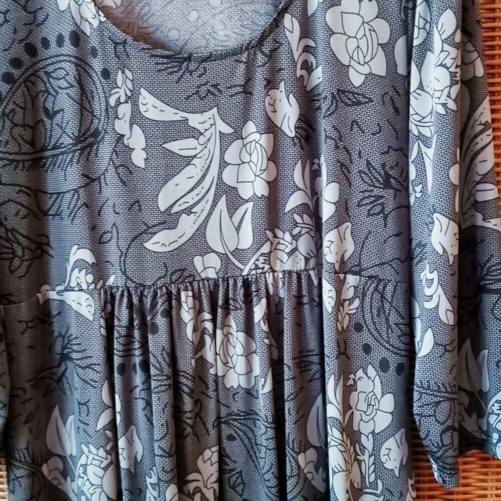 Reborn Dress Women's Size XL Black Gray Floral 3/4 Sleeve Scoop Neck Like New - Picture 7 of 16